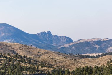 Montana'da manzara dağlar
