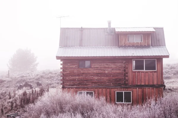 Winter Cabin in Stanley, Idaho — Stock Photo, Image