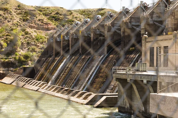 Dam on the Missouri River — Stock Photo, Image