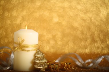 Noel mum parlak zemin üzerine