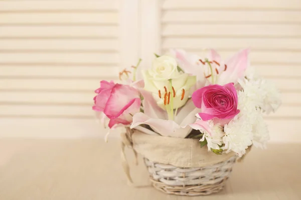 Basket of flowers — Stock Photo, Image