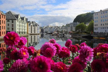 Norveç şehir alesund