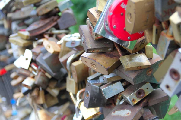 Heart shaped love padlock — Stock Photo, Image