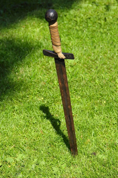 Old rusty sword — Stock Photo, Image