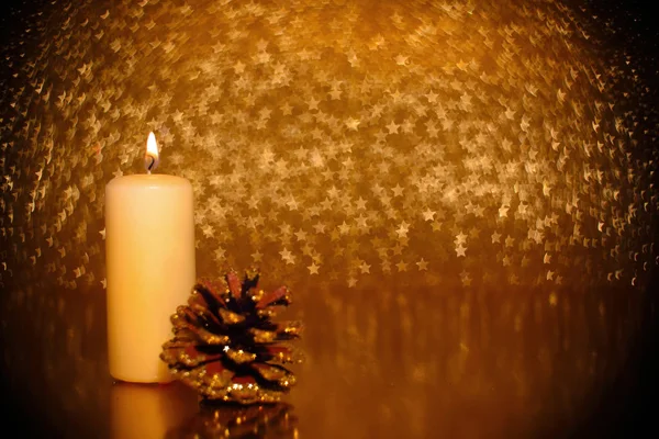 Decorazione natalizia d'oro — Foto Stock