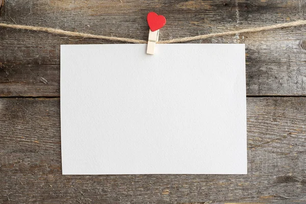 Walentynki karty na numer pin z sercem — Zdjęcie stockowe