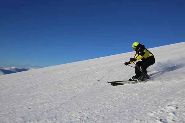 Skier Skiing Downhill High Mountains Bolchoi Voudyavr Kirovsk Murmansk Oblast — Stock Photo, Image