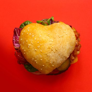 Hamburger şeklinde kalp