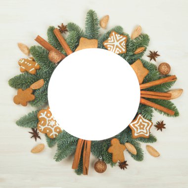 Christmas daire kare köknar dalı