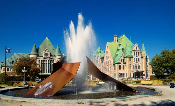 在火车站在魁北克的喷泉 — 图库照片