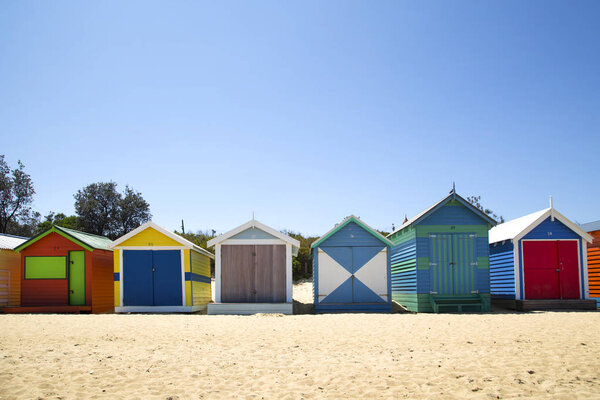 Красочные коробки в Брайтоне, Австралия
