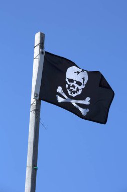 Siyah korsan bayrağı