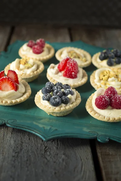 Tartaletas de queso y pistachos — Foto de Stock