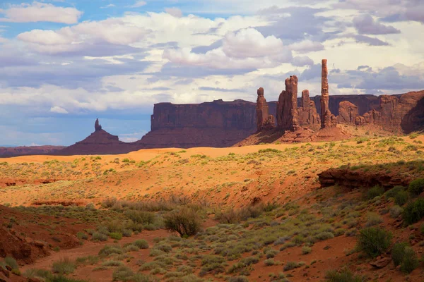 Monument Valley bir korkuluk — Stok fotoğraf