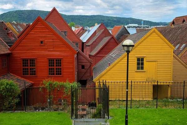 Kolorowe domy Bryggen w Bergen w Norwegii — Zdjęcie stockowe