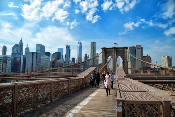 Бруклінський міст в Нью-Йорку в сепія — стокове фото