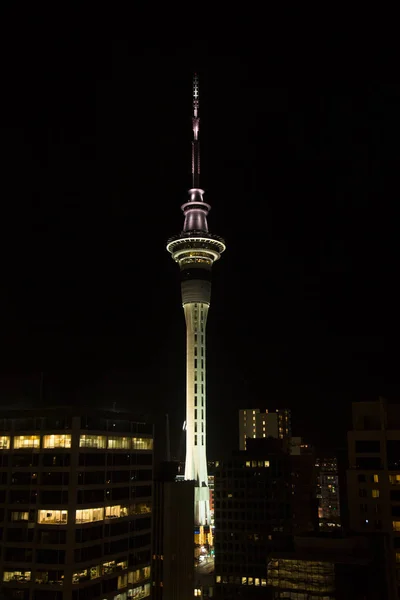 Sky tower in Auckland city — Stock Photo, Image