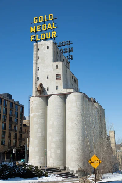 Iconic sign Gold medal flour in Minneapolis — Stock Photo, Image