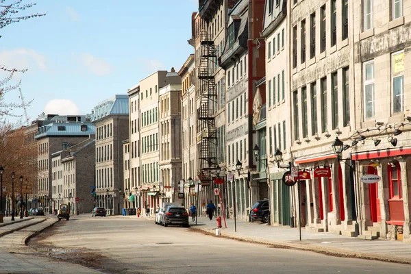 Montreal Canadá Abril 2020 Calle Bastante Más Vacía Generalmente Ocupada —  Fotos de Stock