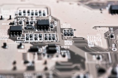 Teknoloji elektronik devrelerin anakart arka plan (ana kurulu, cpu anakart, mantık kurulu, sistem kartı veya mobo yakın çekim)