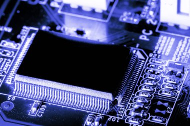 Teknoloji elektronik devrelerin anakart arka plan (ana kurulu, cpu anakart, mantık kurulu, sistem kartı veya mobo yakın çekim)