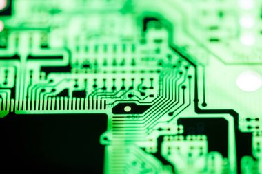 Teknoloji elektronik devrelerin anakart arka plan (ana kurulu, cpu anakart, mantık kurulu, sistem kartı veya mobo yakın çekim)