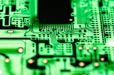 Teknoloji elektronik devrelerin anakart arka plan (ana kurulu, cpu anakart, mantık kurulu, sistem kartı veya mobo yakın çekim)