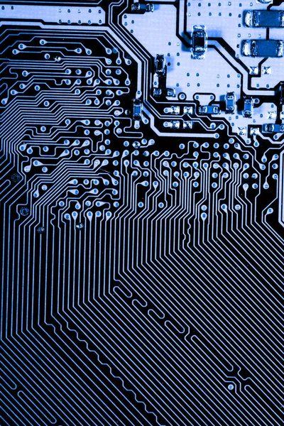 Resumen, primer plano de los circuitos electrónicos en tecnología en el fondo de la computadora de la placa principal (placa lógica, placa base de la CPU, placa principal, placa del sistema, mobo ) —  Fotos de Stock