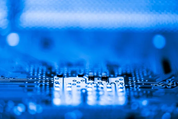 Abstract, elektronik devreler anakart bilgisayar teknoloji arka plan üzerinde yakın çekim. (mantık kurulu, cpu anakart, ana masa, sistem kartına, mobo)
