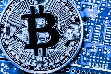 Bitcoin para incelemesi, yakın çekim