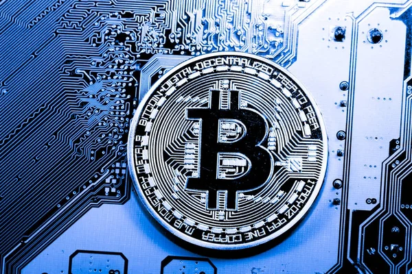 Bitcoin para incelemesi, yakın çekim