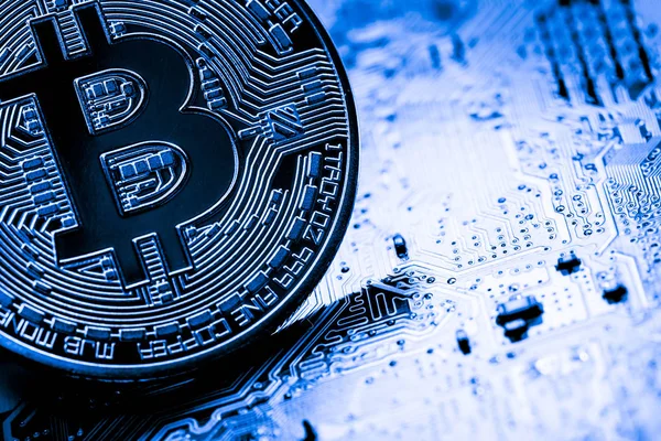 Bitcoin para incelemesi, yakın çekim