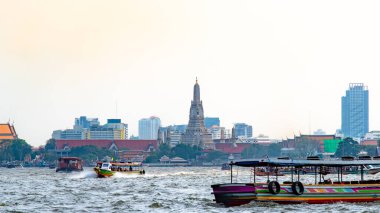 Wat Arun, Bangkok, Tayland 'daki Budist Tapınağı 