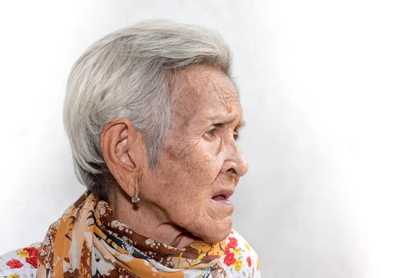 Της Παλιάς Γυναίκας Υλοτόμηση Μοναχική Άνοια Και Νόσος Αλτσχάιμερ — Φωτογραφία Αρχείου