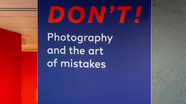 Don 'un Kapanışı - San Francisco Modern Sanatlar Müzesinde Fotoğraf ve Hata Sanatı Sergisi