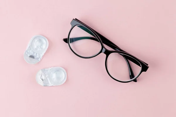 Glasses Contact Lenses Pink Background Concept Vision Correction Top View — Stock Photo, Image