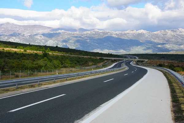 Paesaggio Croato Con Autostrada Curva Vuota — Foto Stock