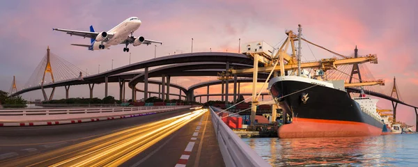 Transporte panorámico y concepto logístico por avión para logista — Foto de Stock