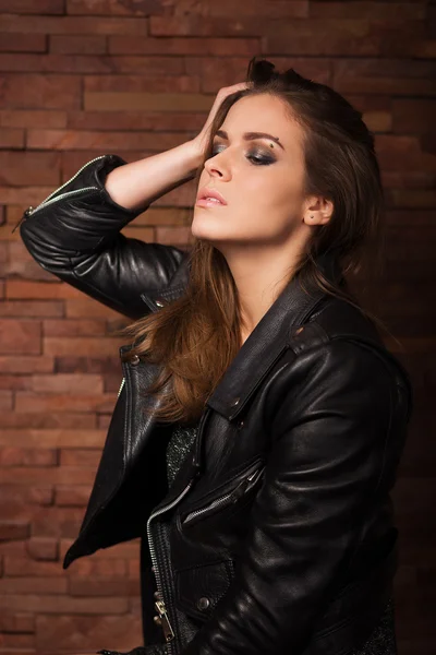 Stylish woman with leather jacket — Stock Photo, Image