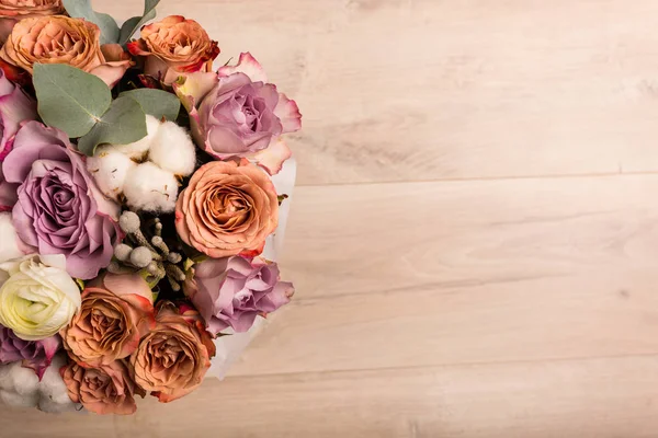 Bellissimo bouquet con rose — Foto Stock