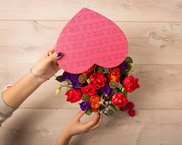 Colocación plana de flores y plantas — Foto de Stock