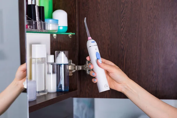 Woman cleaning her face in the morning — Stock Photo, Image