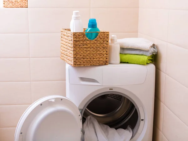 Freshly washed laundry — Stock Photo, Image