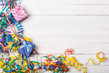 Konfeti ile parti Festival arka plan. Kopya alanı