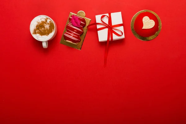 Present Deserts Bright Red Background Copy Space — Stock Photo, Image