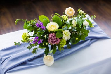 romantik bir akşam yemeği Kur