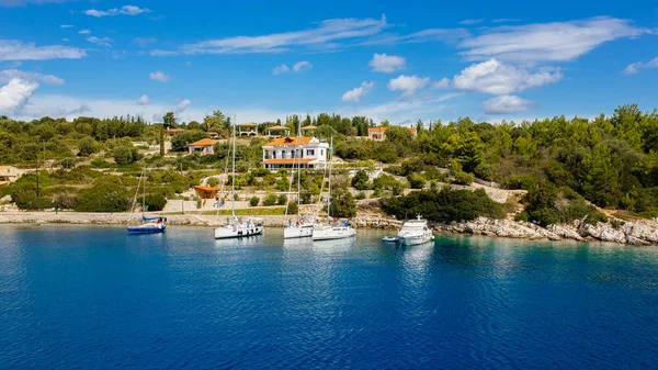 Insel Griechenland Mit Sehr Schönem Hafen Und Boote Betreten Die — Stockfoto
