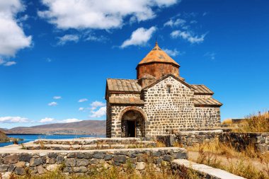 Sevan, Ermenistan'ın eski bir Sevanavank kilise doğal görünümünü