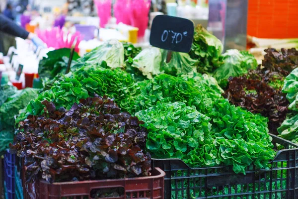 Friss, bio zöldséget, a mezőgazdasági termelők piacra — Stock Fotó