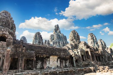 Antik Bayon Tapınak, Angkor Thom, en popüler turistik Siem içinde reap, Kamboçya